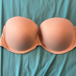 Victoria’s Secret PINK strapless push up bra